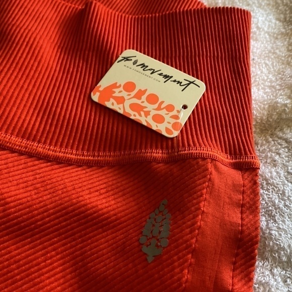 freepeople  movement by free people Throw High Waist Leggings
FP MOVEMEN… - Picture 10 of 11